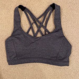 Lululemon free to be serene bra sz 6